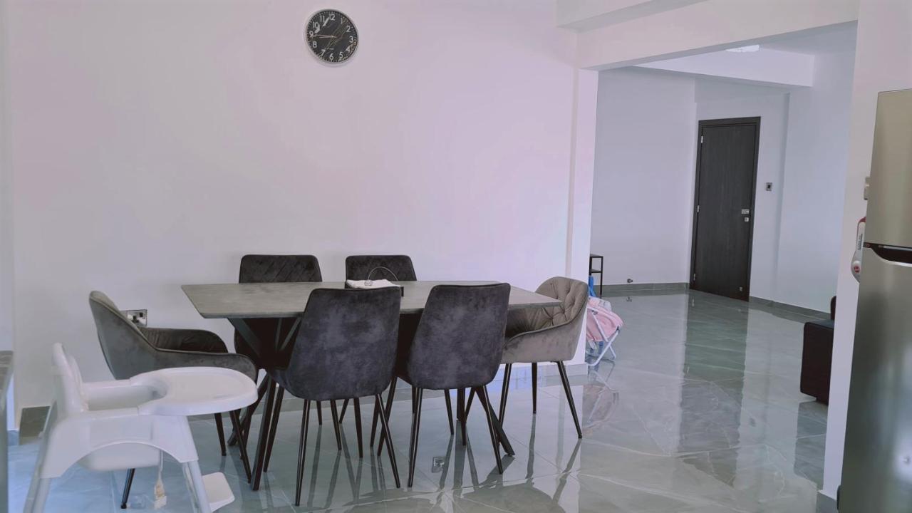 Stay Centro Apartment Larnaca Luaran gambar