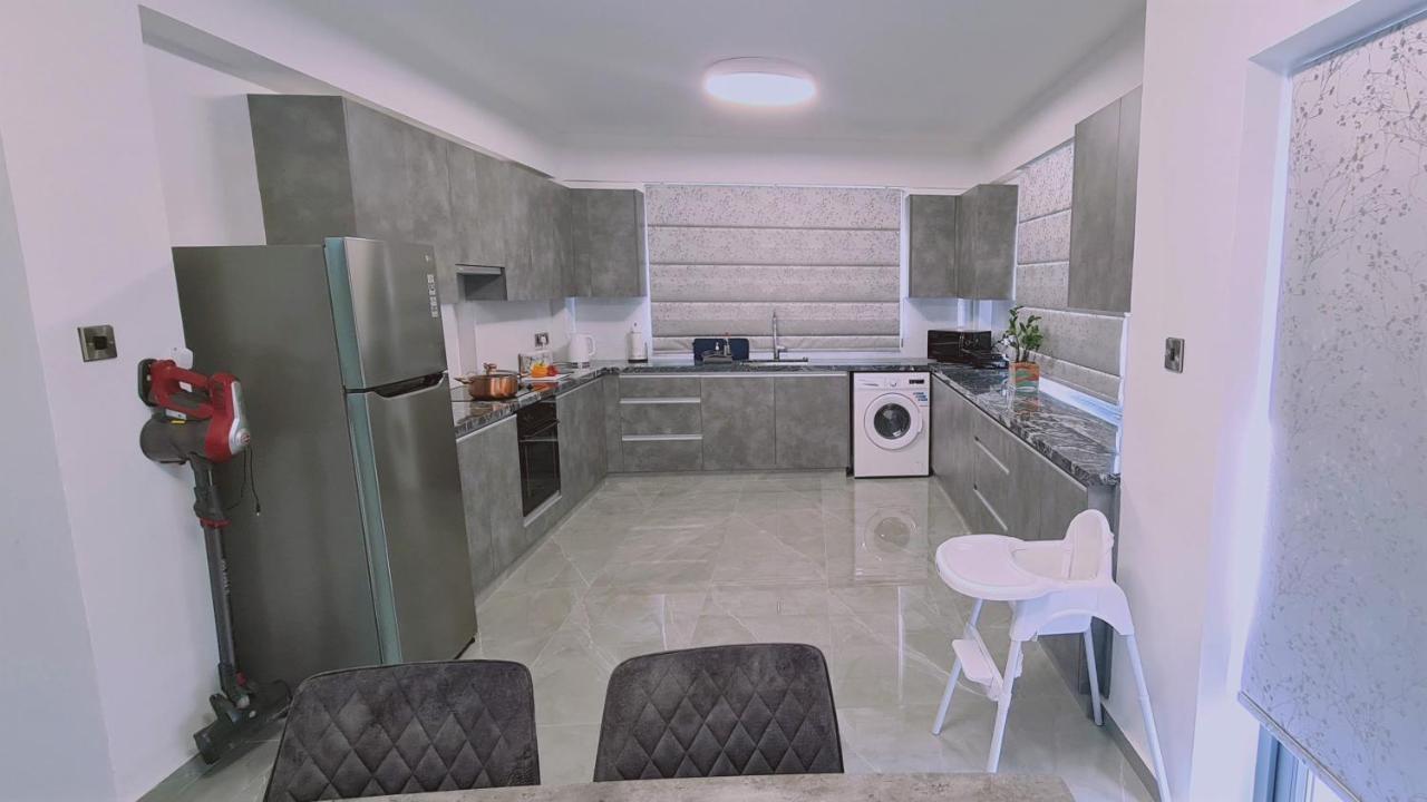 Stay Centro Apartment Larnaca Luaran gambar