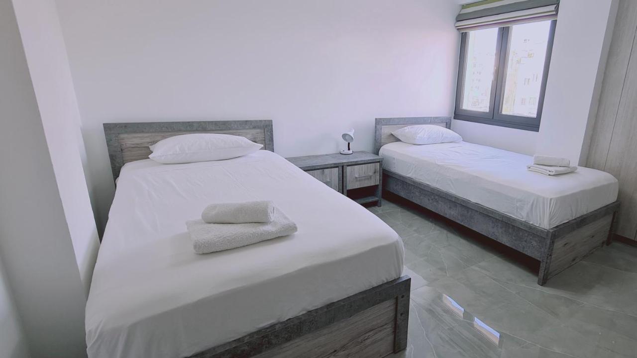 Stay Centro Apartment Larnaca Luaran gambar