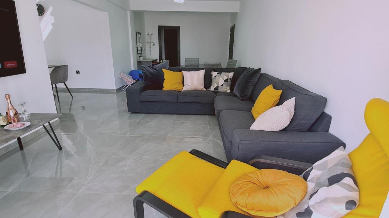 Stay Centro Apartment Larnaca Luaran gambar