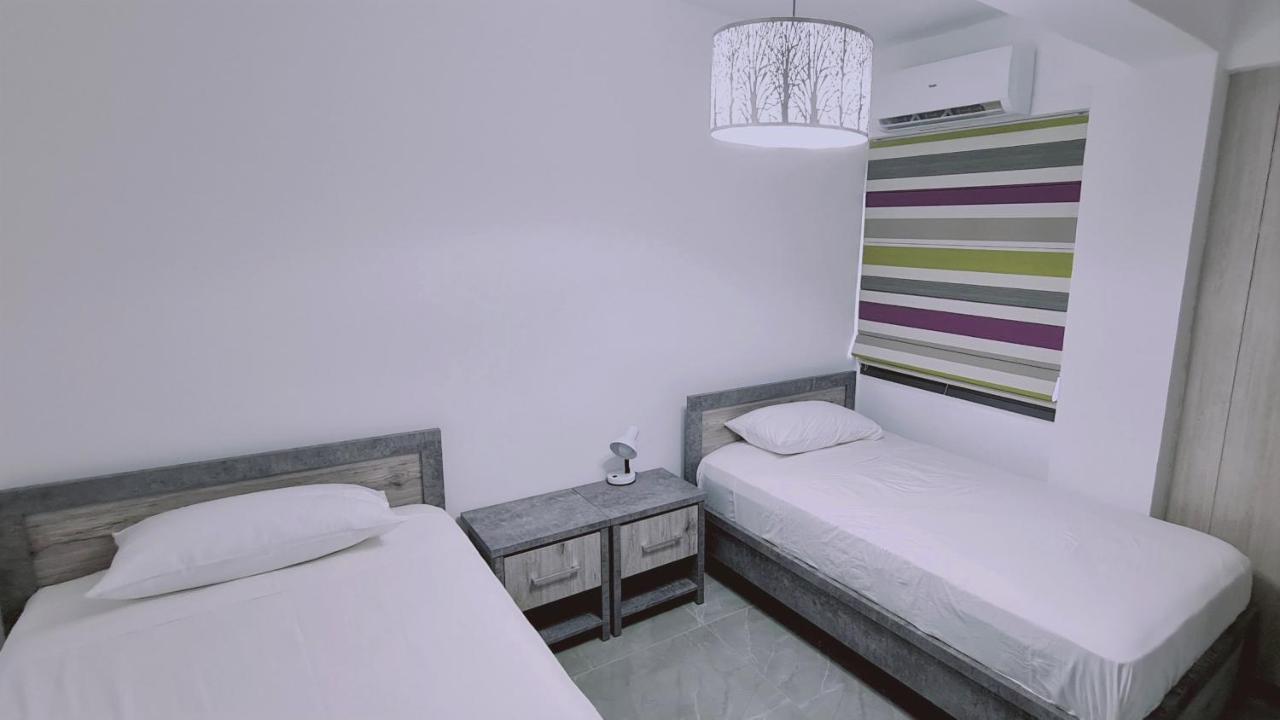 Stay Centro Apartment Larnaca Luaran gambar